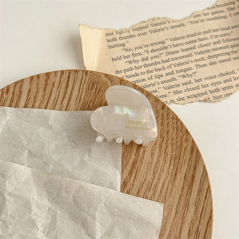 Love Small Jaw Back Hairpin Shark Clip - Image 3