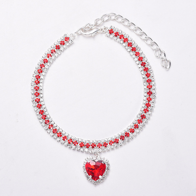 Love-shaped Pendant Rhinestone Pet Necklace