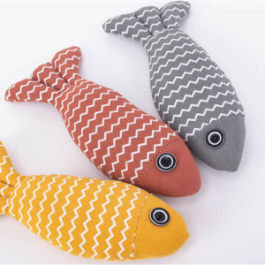 Catnip simulated fish-light yellow-1 piece